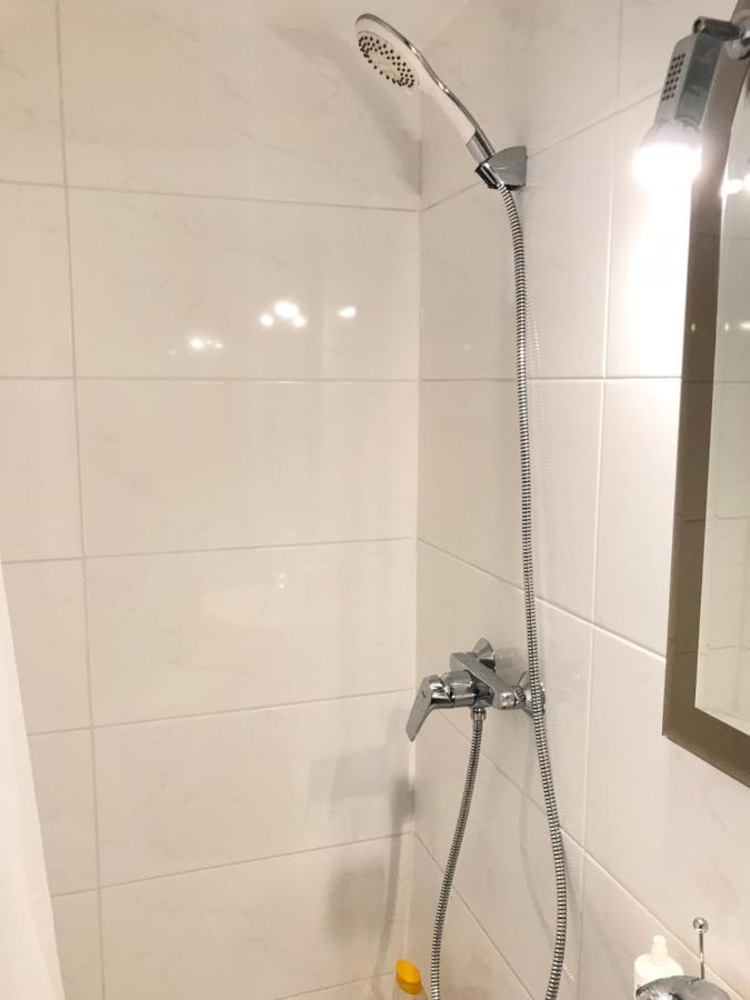 Centro Apartment Near Gedimas Avenue Вильнюс Экстерьер фото