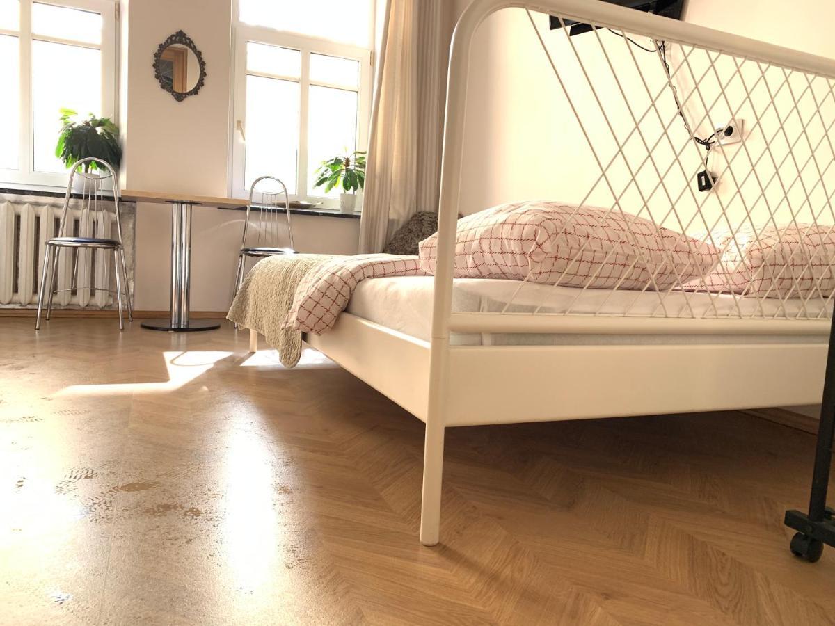 Centro Apartment Near Gedimas Avenue Вильнюс Экстерьер фото