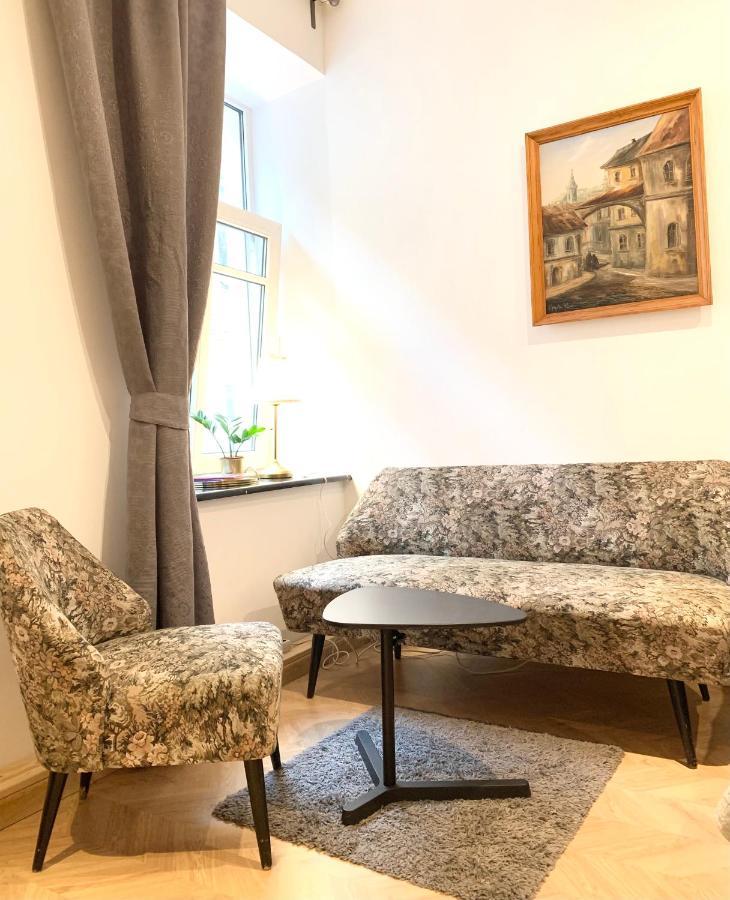 Centro Apartment Near Gedimas Avenue Вильнюс Экстерьер фото