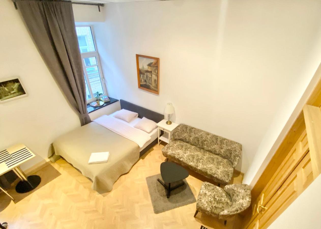 Centro Apartment Near Gedimas Avenue Вильнюс Экстерьер фото