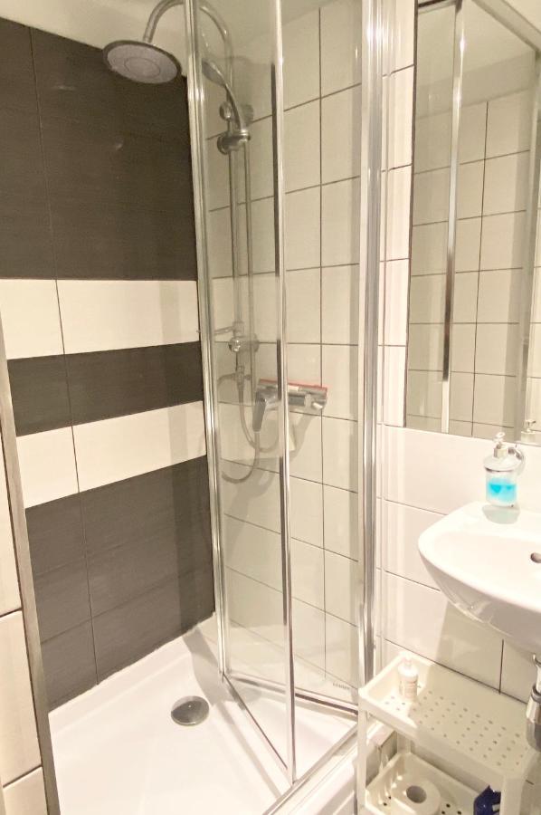 Centro Apartment Near Gedimas Avenue Вильнюс Экстерьер фото