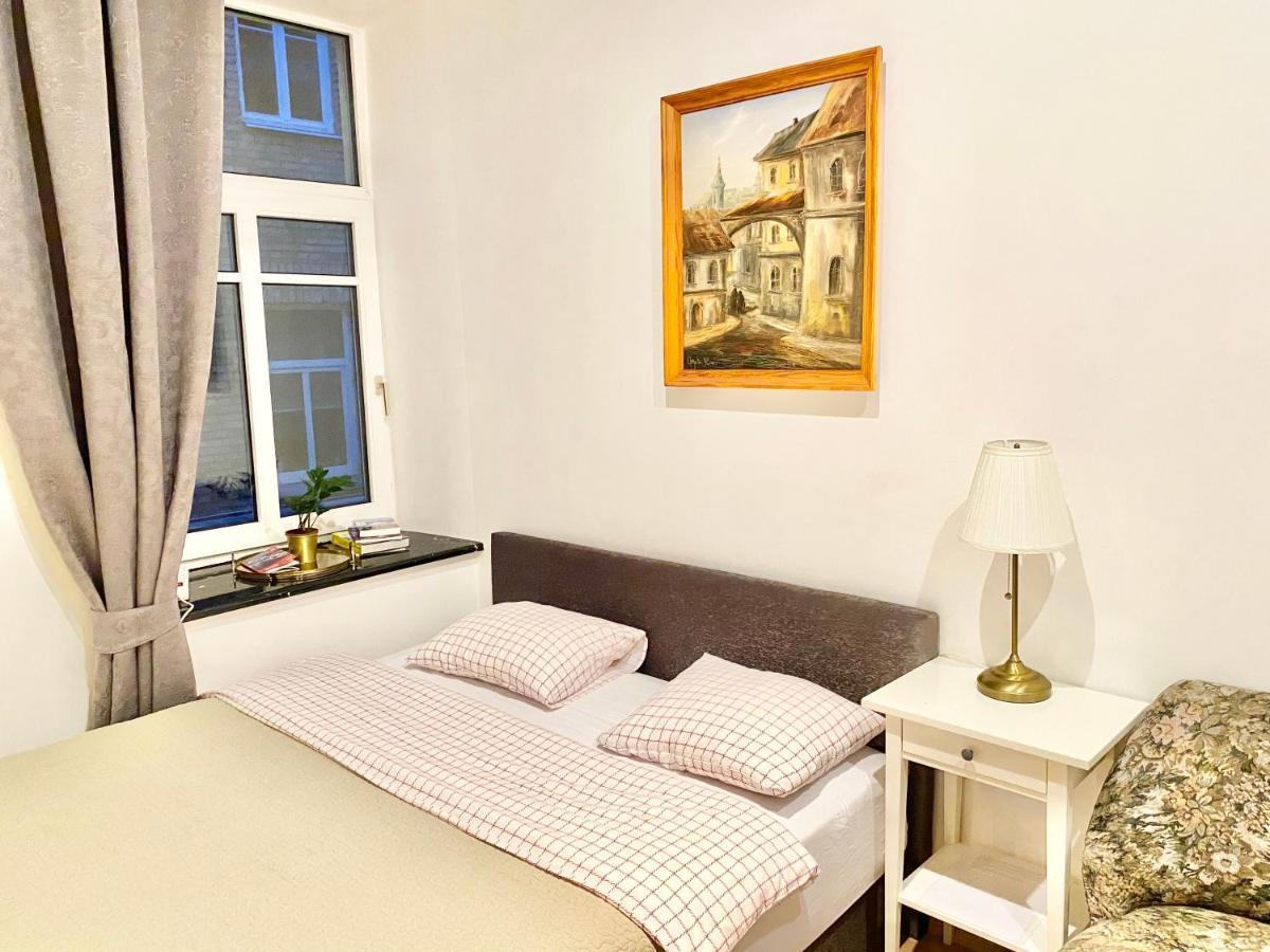 Centro Apartment Near Gedimas Avenue Вильнюс Экстерьер фото